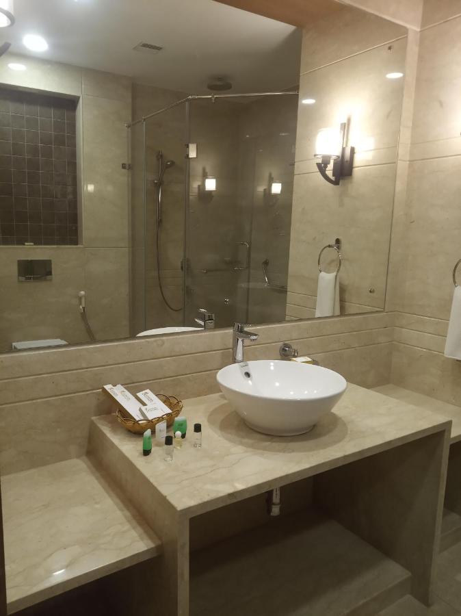 Kiscol Grands Hotel Коимбатур Экстерьер фото