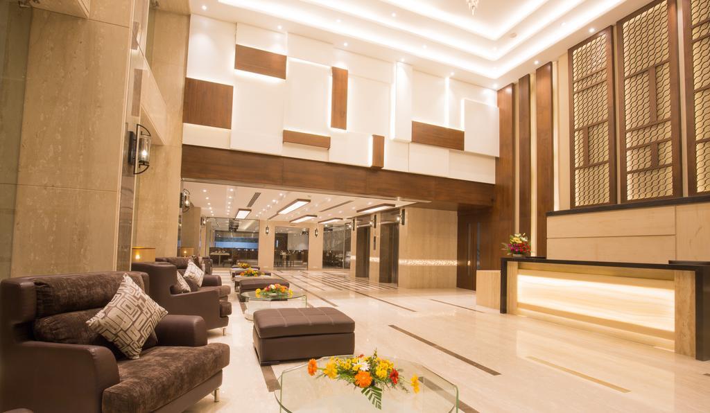 Kiscol Grands Hotel Коимбатур Экстерьер фото