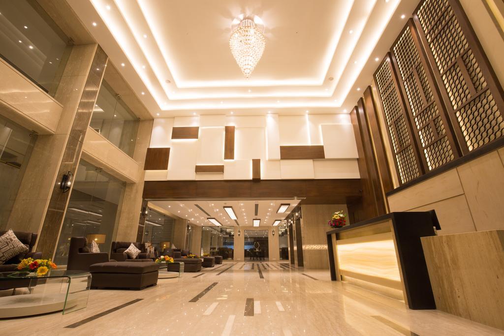 Kiscol Grands Hotel Коимбатур Экстерьер фото