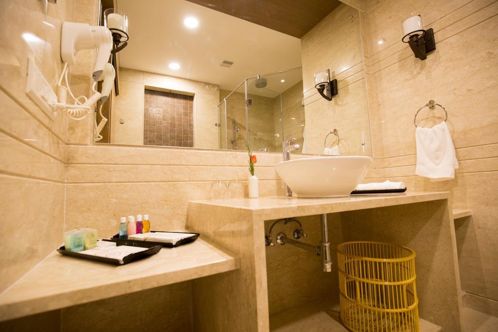 Kiscol Grands Hotel Коимбатур Экстерьер фото