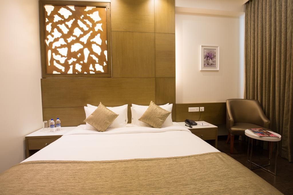 Kiscol Grands Hotel Коимбатур Экстерьер фото